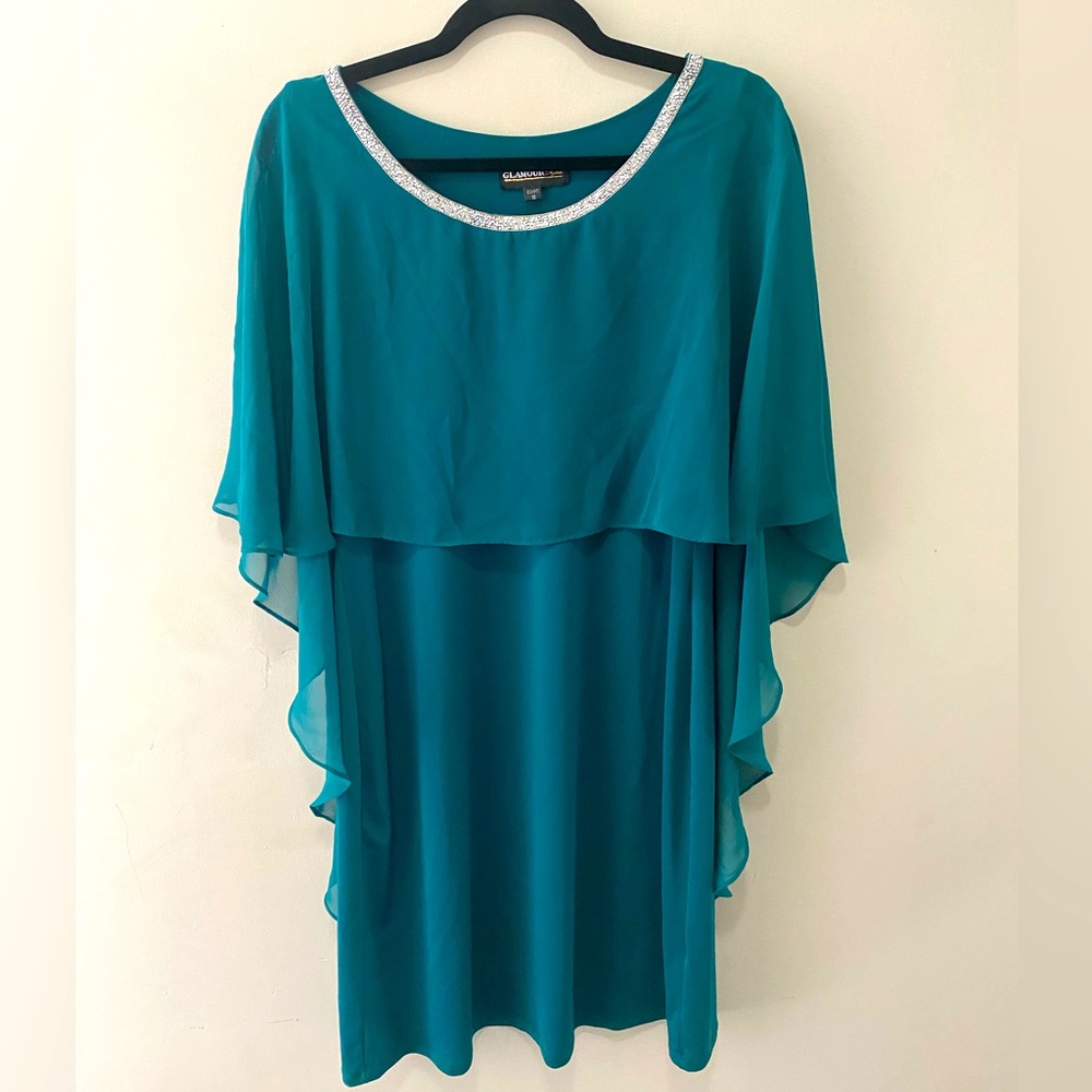 Elegant emerald green formal dress